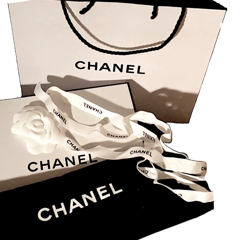 CHANEL Shopping Bag,Box,Ribbon &Dustbag Set Design